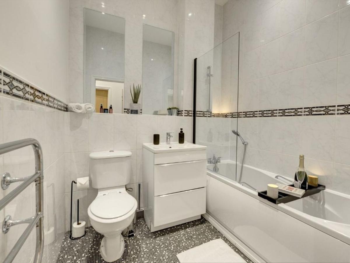 The Clement Apartment Stylish Two Bedroom Apartment Very Close To The Birmingham Arena Eksteriør billede