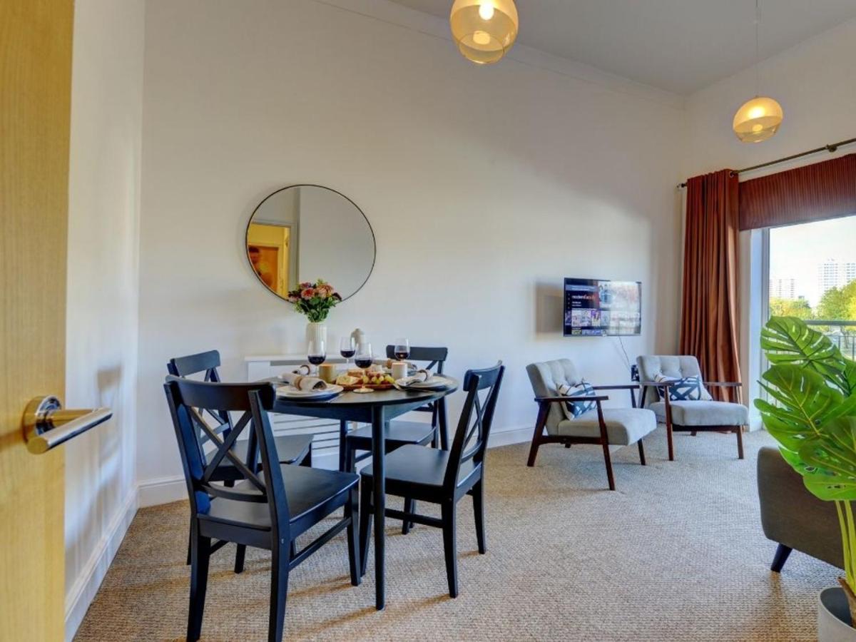 The Clement Apartment Stylish Two Bedroom Apartment Very Close To The Birmingham Arena Eksteriør billede